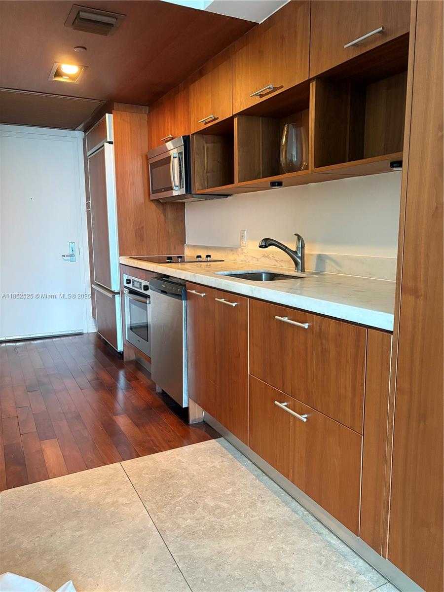 Small Image of 50 BISCAYNE BLVD #511, Miami Number 22