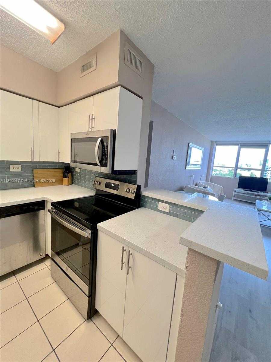 Small Image of 1500 BAY RD #808S, Miami Beach Number 12