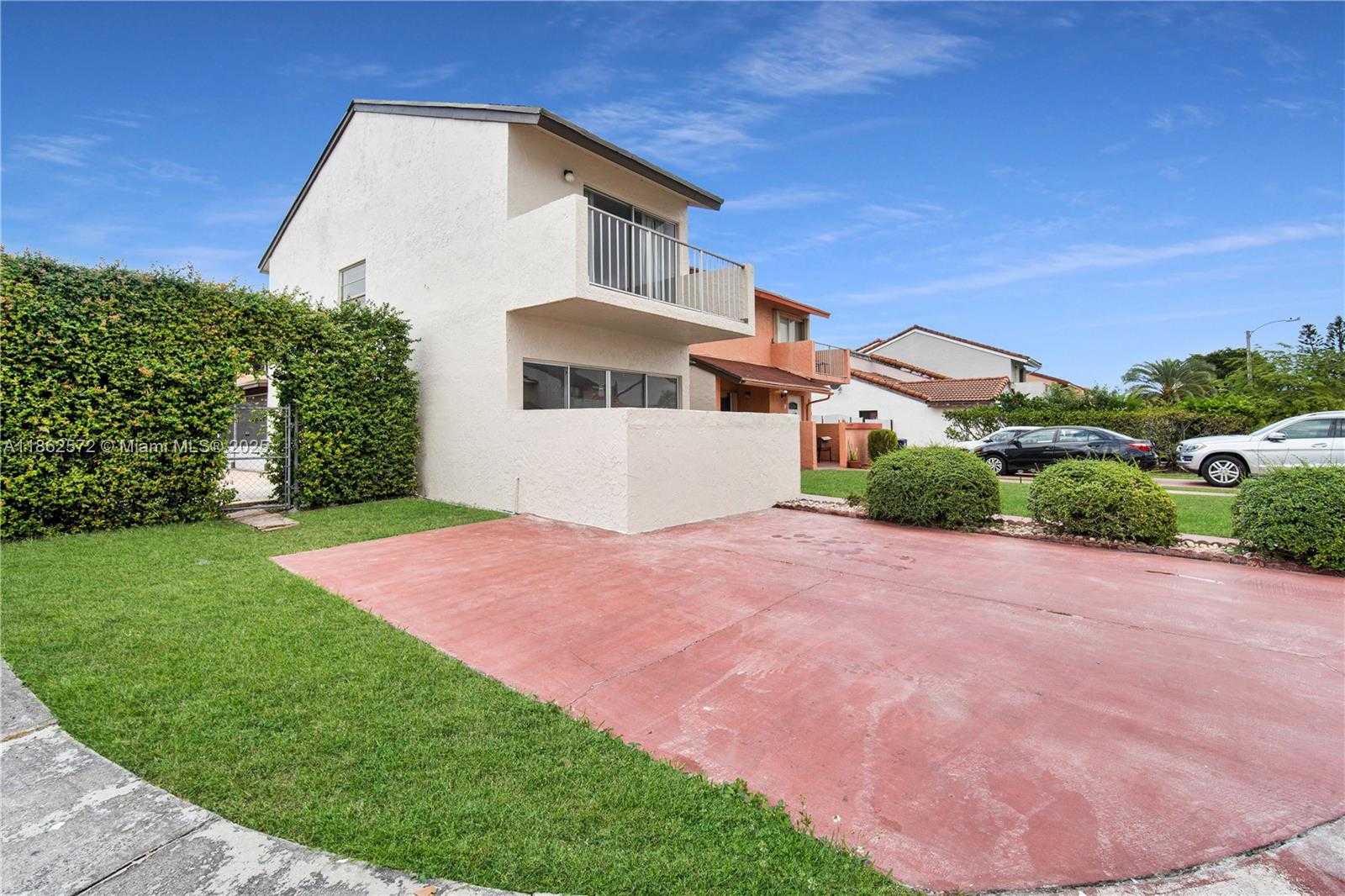 Small Image of 11797 SOUTH WEST 14TH TER, Miami Number 9