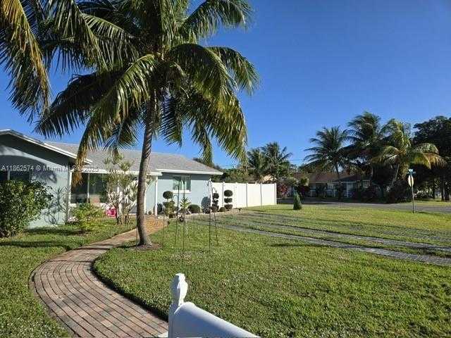 Small Image of 903 NORTH WEST 6TH AVE, Boynton Beach Number 13