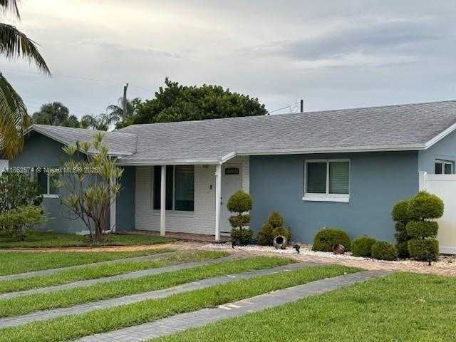 Small Image of 903 NORTH WEST 6TH AVE, Boynton Beach Number 2