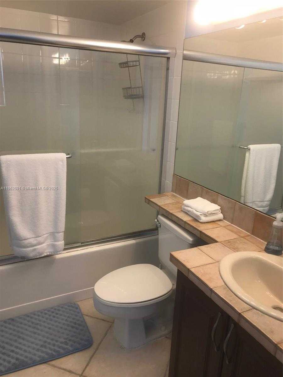 Small Image of 19901 EAST COUNTRY CLUB DR #2607, Aventura Number 18