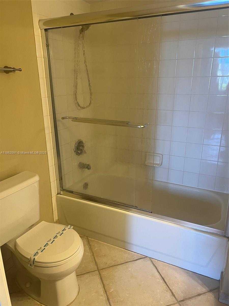 Small Image of 19901 EAST COUNTRY CLUB DR #2607, Aventura Number 6