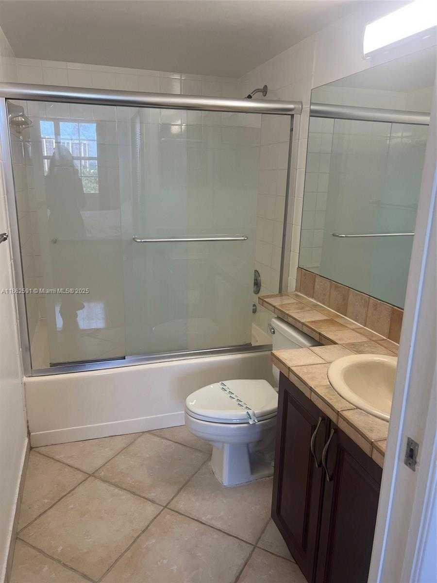 Small Image of 19901 EAST COUNTRY CLUB DR #2607, Aventura Number 9