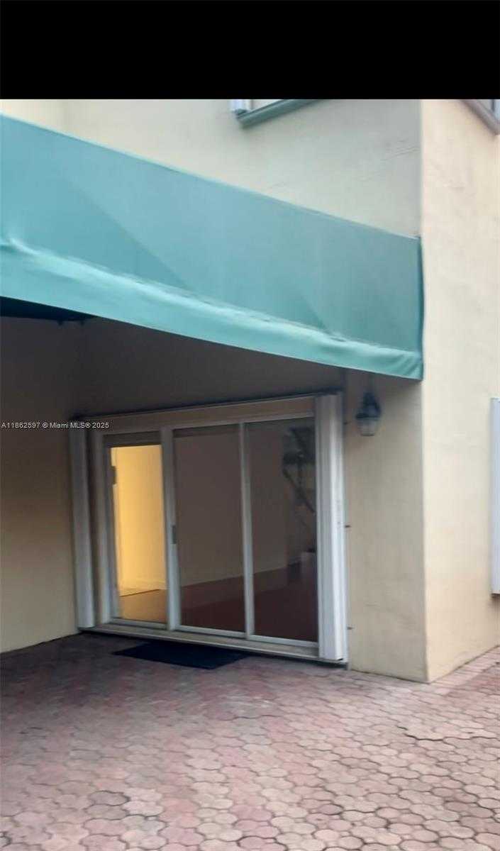 Small Image of 5871 NORTH WEST 112TH CT, Doral Number 44