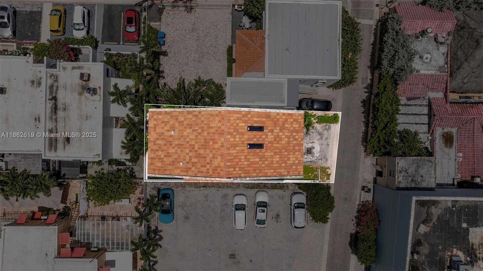 Small Image of Hollywood Number 27