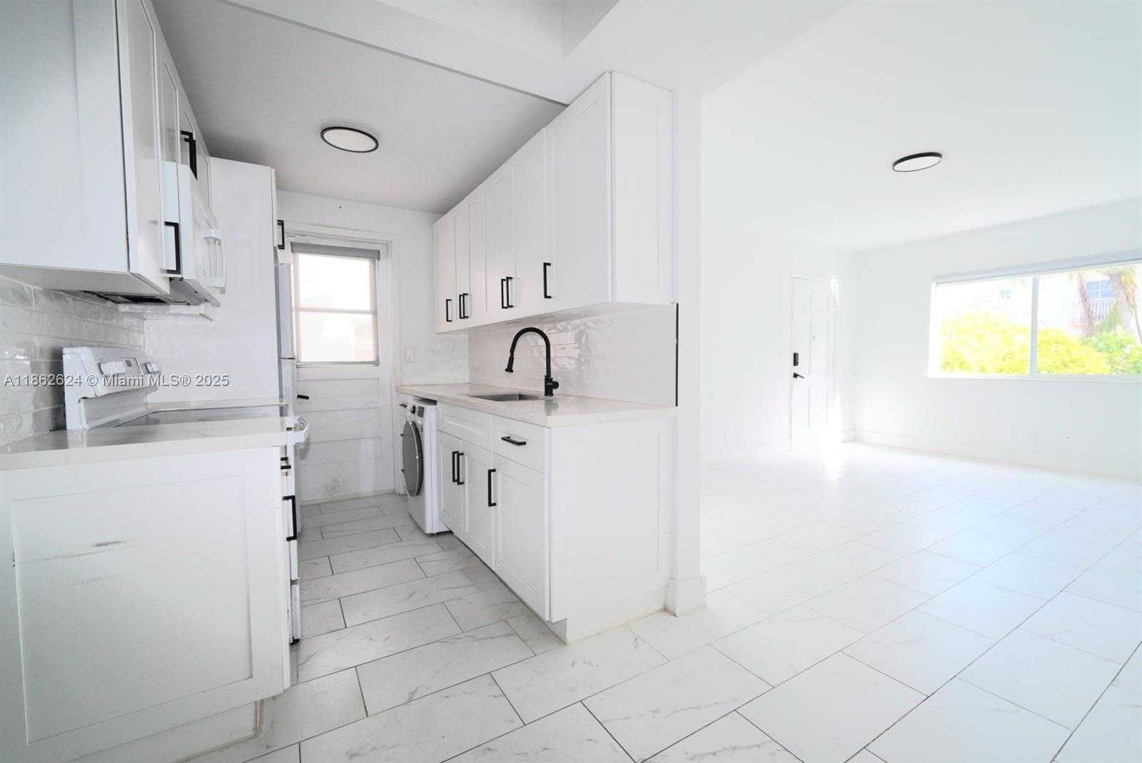 Small Image of 815 WEST 39TH ST #1, Miami Beach Number 10