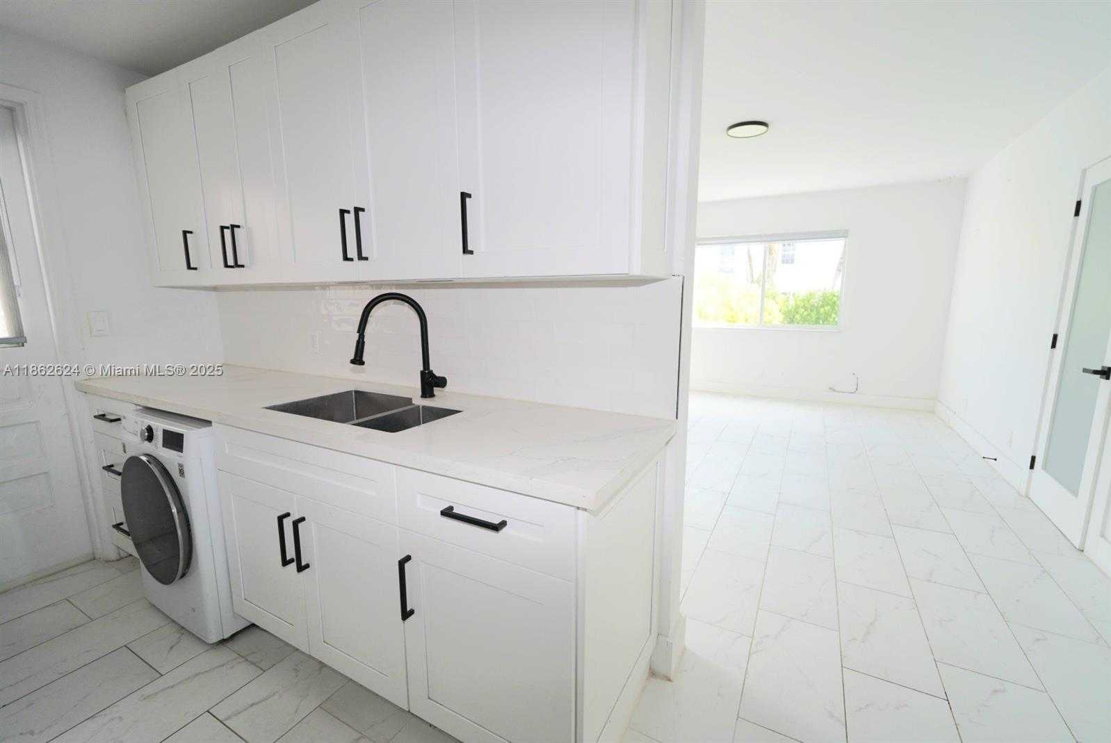 Small Image of 815 WEST 39TH ST #1, Miami Beach Number 11