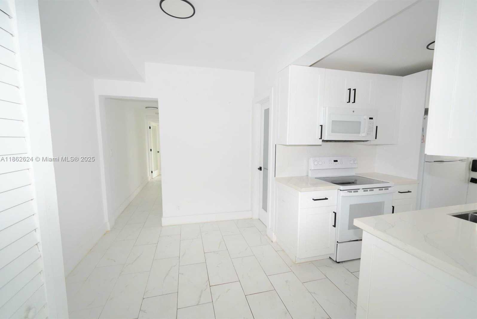 Small Image of 815 WEST 39TH ST #1, Miami Beach Number 12