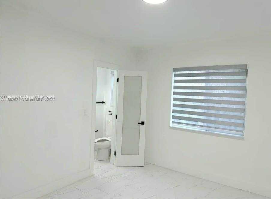 Small Image of 815 WEST 39TH ST #1, Miami Beach Number 15