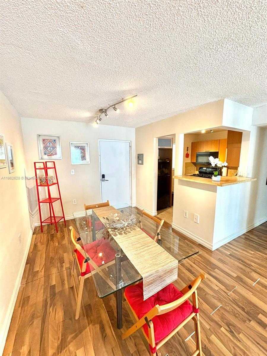 Small Image of 720 COLLINS AVE #308, Miami Beach Number 5