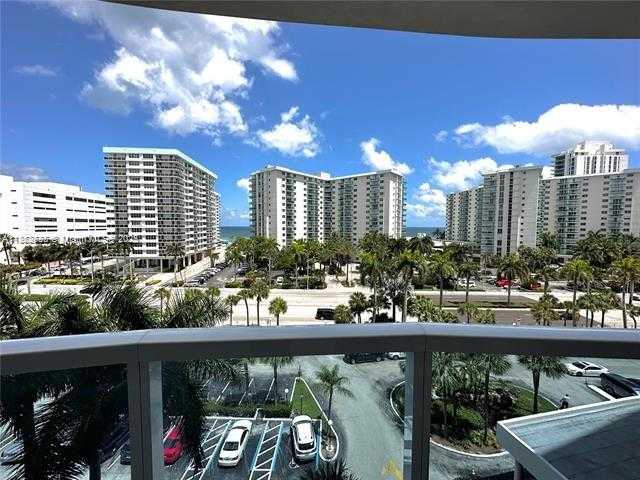 Small Image of 3800 SOUTH OCEAN DR #618, Hollywood Number 2
