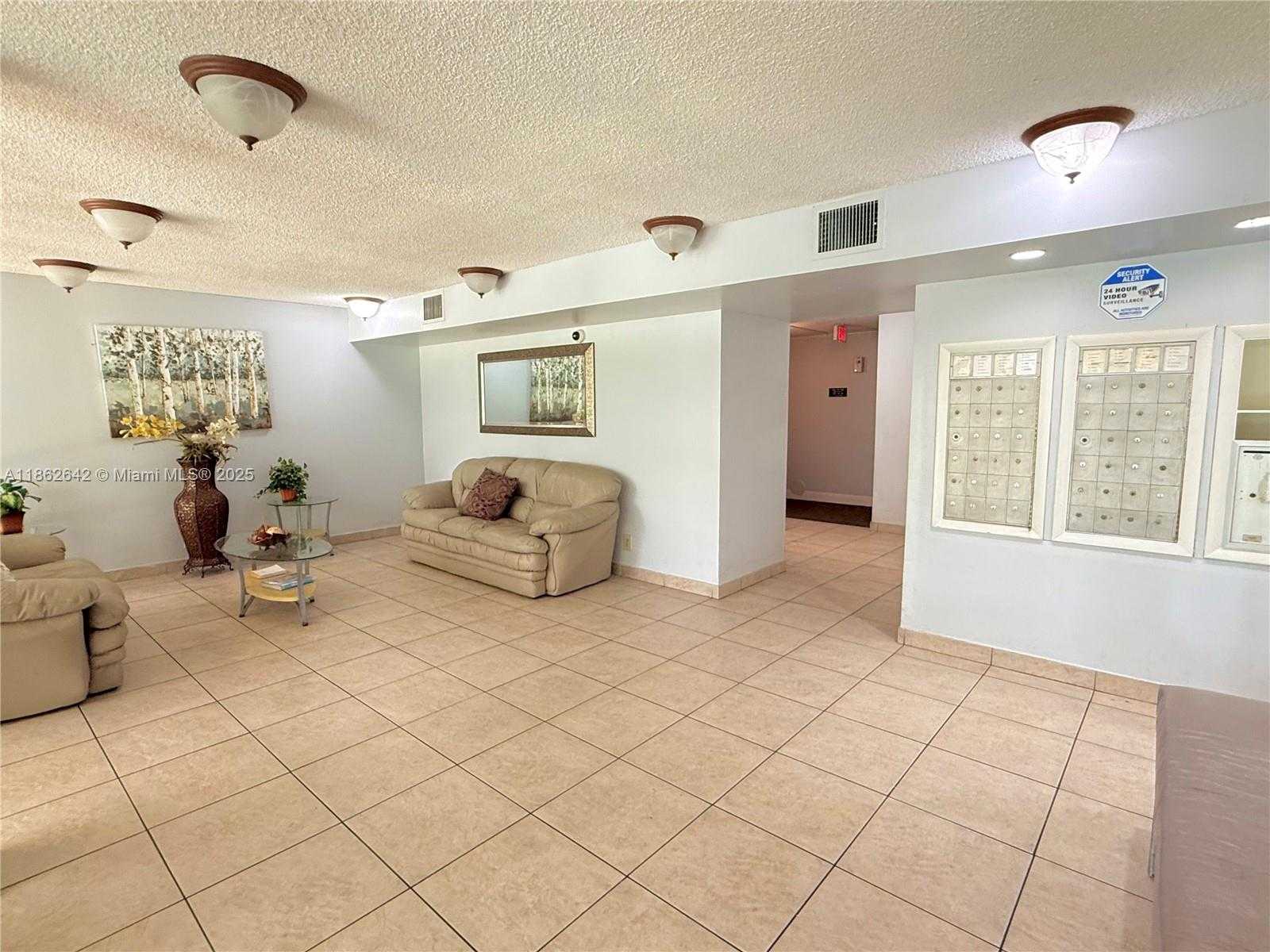 Small Image of 2781 TAFT ST #208, Hollywood Number 2