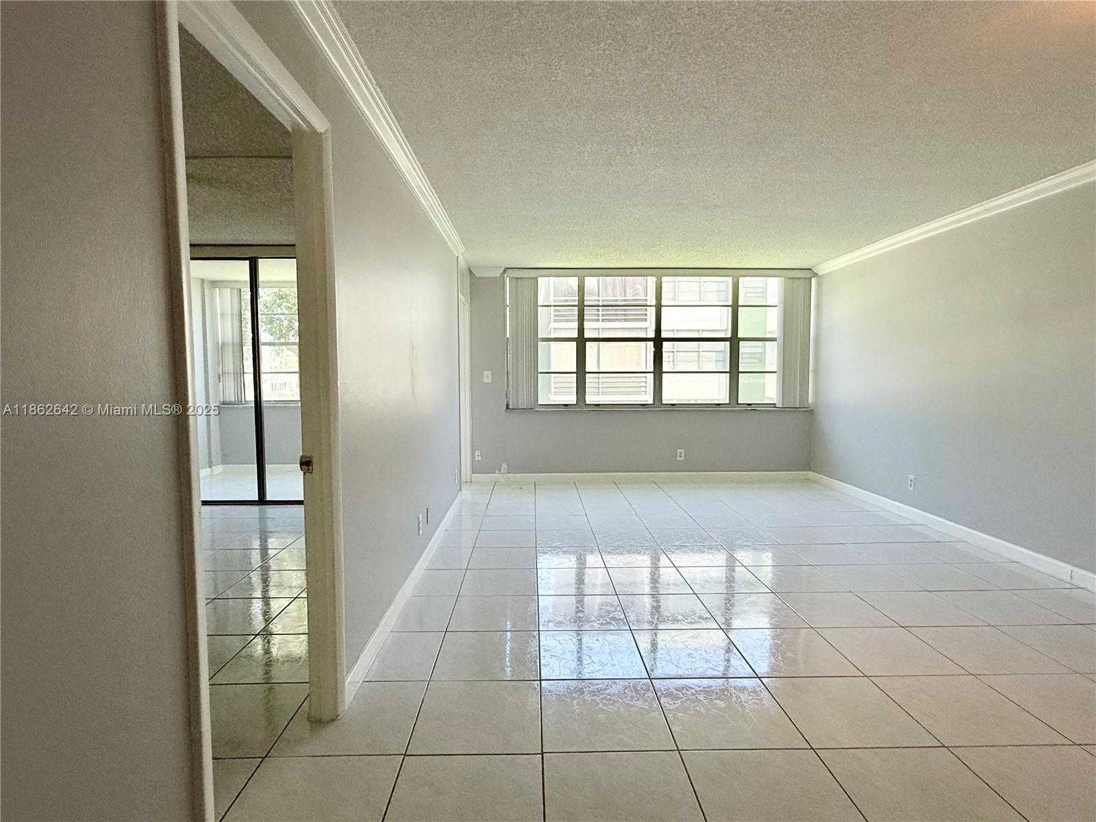 Small Image of 2781 TAFT ST #208, Hollywood Number 3