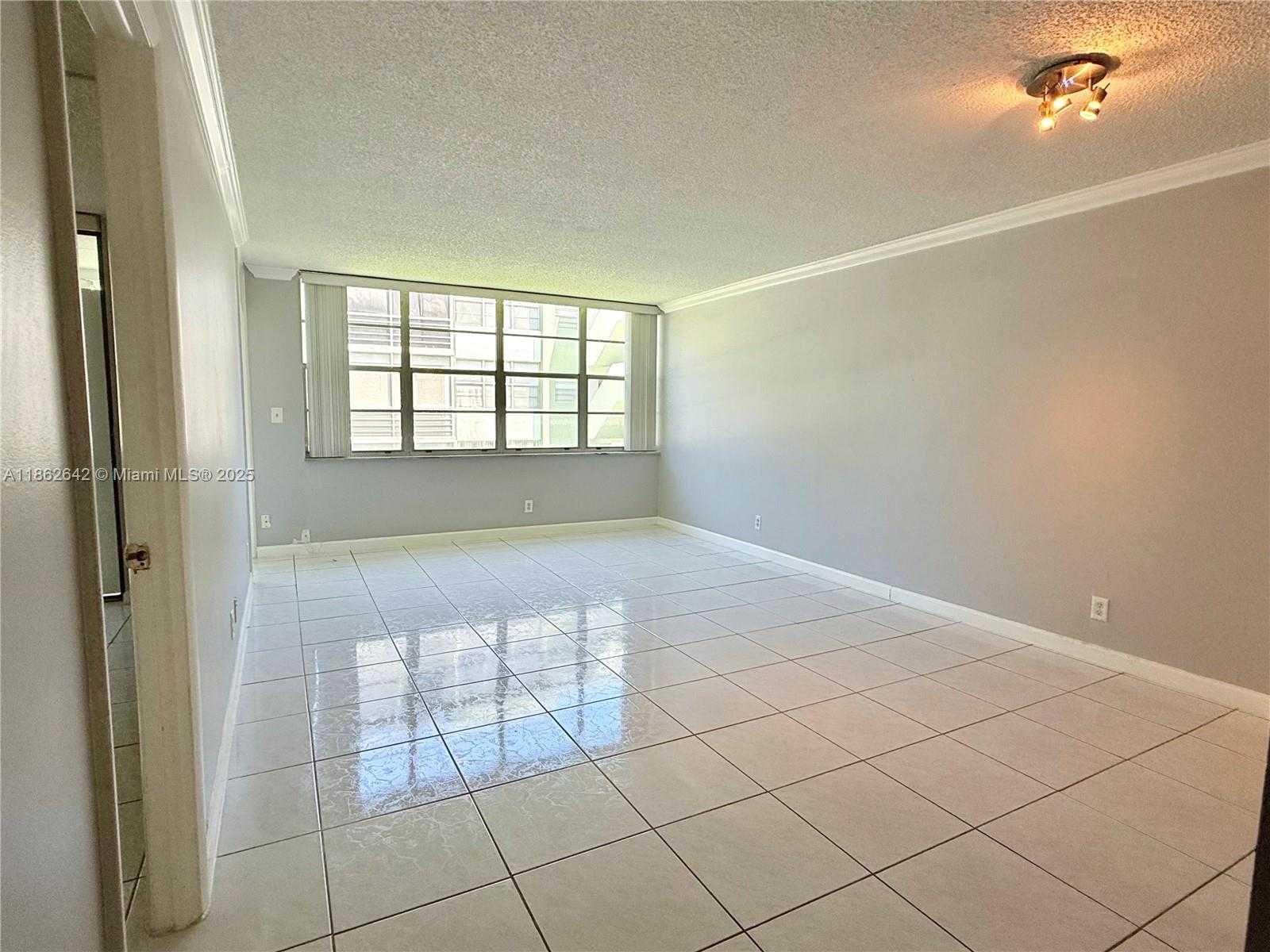 Small Image of 2781 TAFT ST #208, Hollywood Number 4