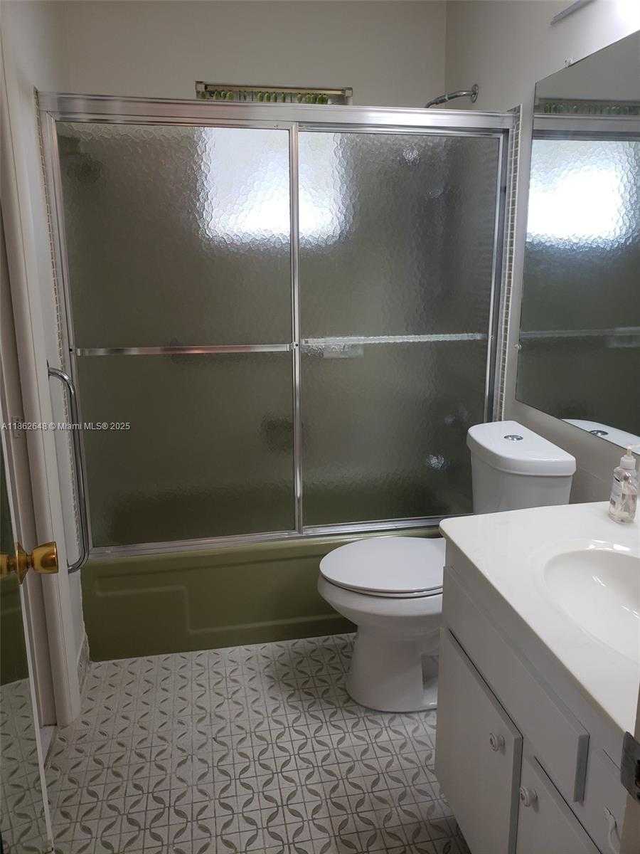 Small Image of 708 SOUTH WEST 24TH ST, Boynton Beach Number 14