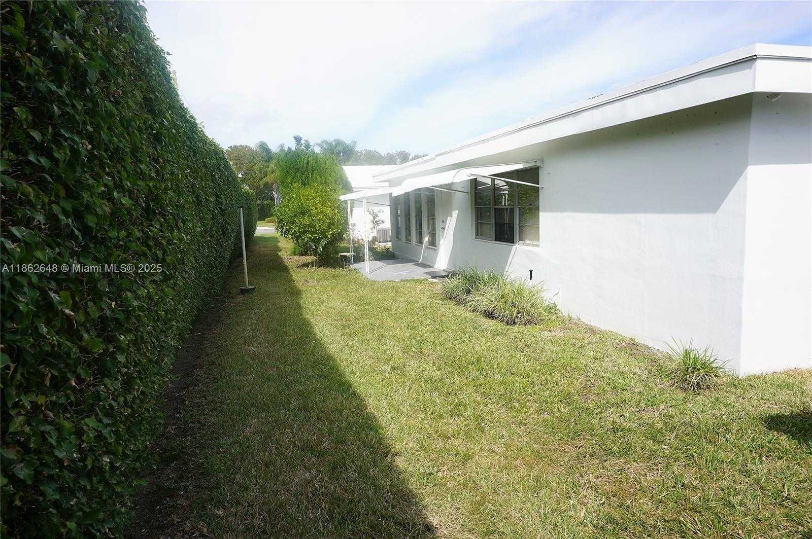 Small Image of 708 SOUTH WEST 24TH ST, Boynton Beach Number 25