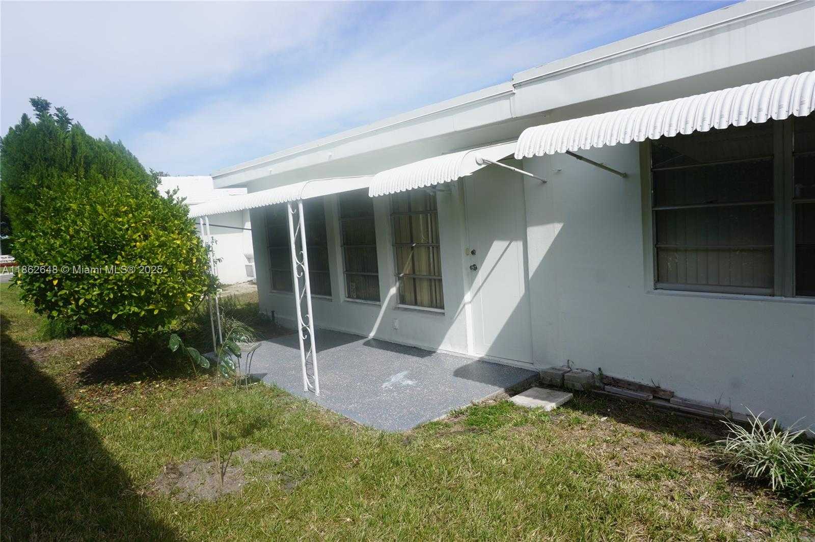 Small Image of 708 SOUTH WEST 24TH ST, Boynton Beach Number 26