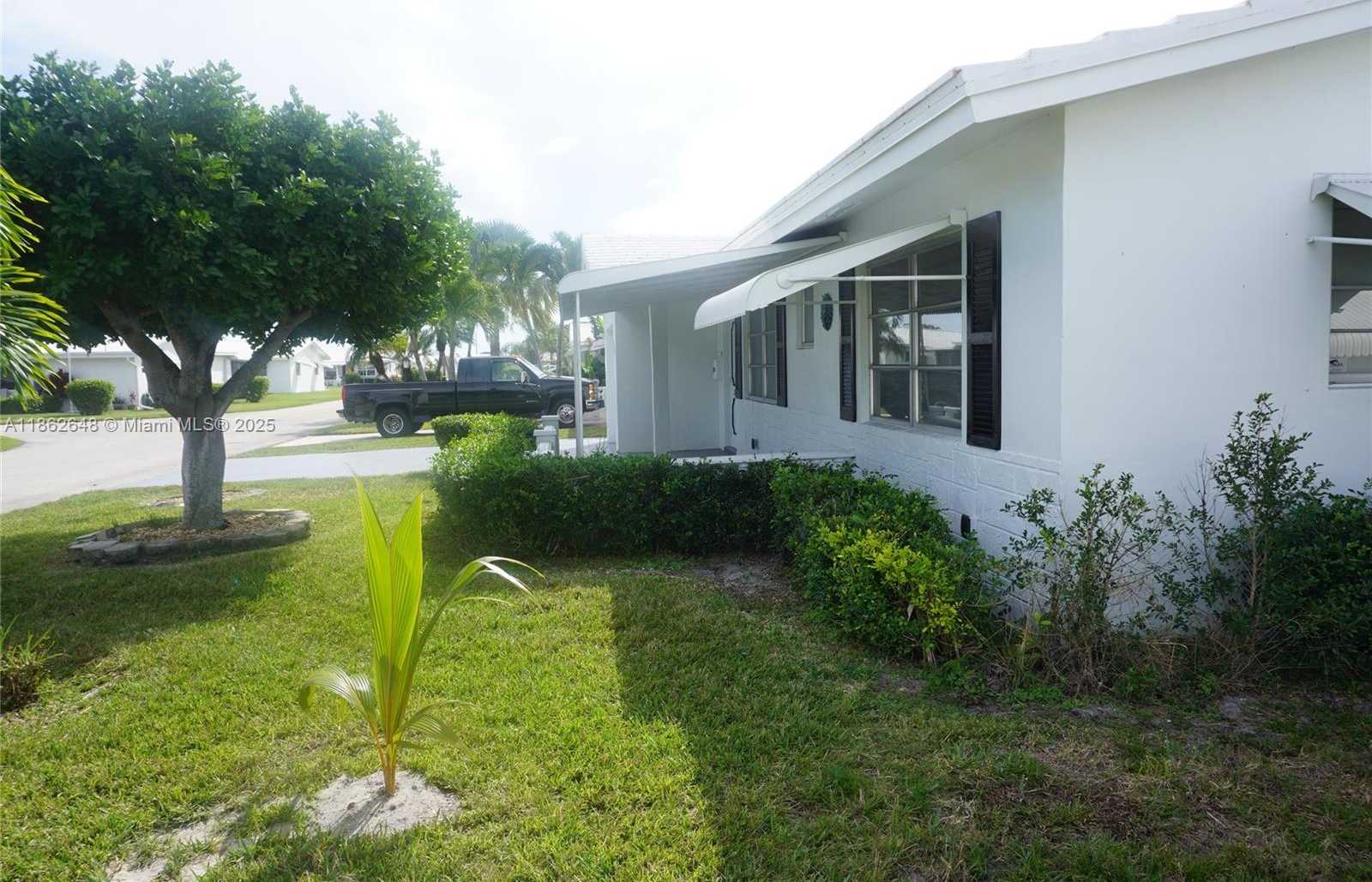 Small Image of 708 SOUTH WEST 24TH ST, Boynton Beach Number 31