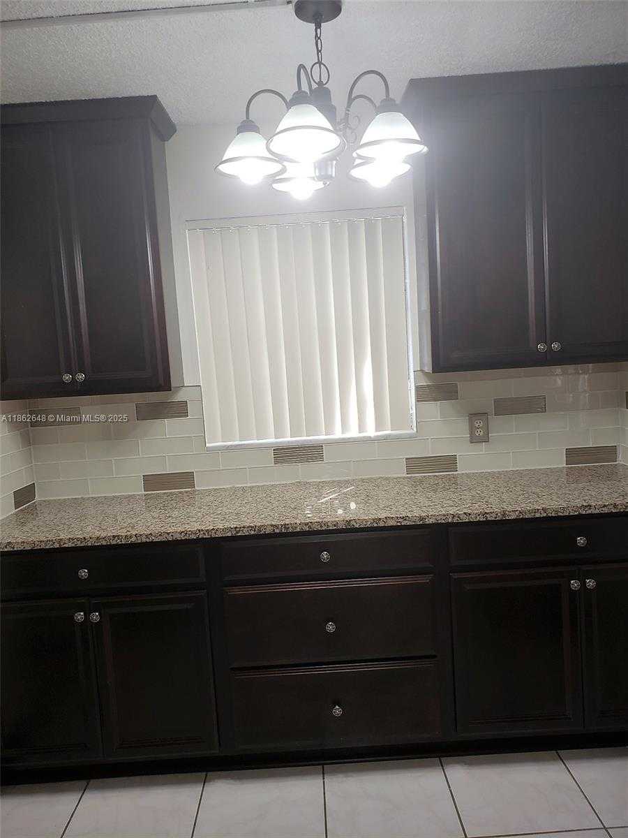 Small Image of 708 SOUTH WEST 24TH ST, Boynton Beach Number 5