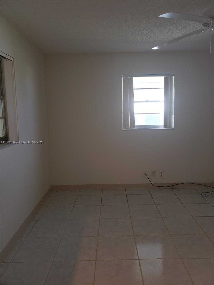 Small Image of 708 SOUTH WEST 24TH ST, Boynton Beach Number 7
