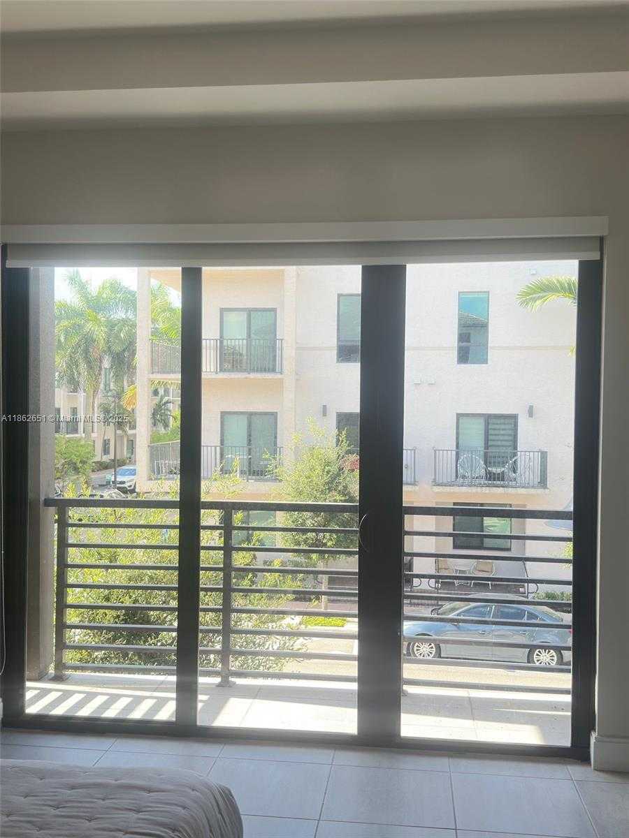 Small Image of 8443 NORTH WEST 47TH ST #8443, Doral Number 19