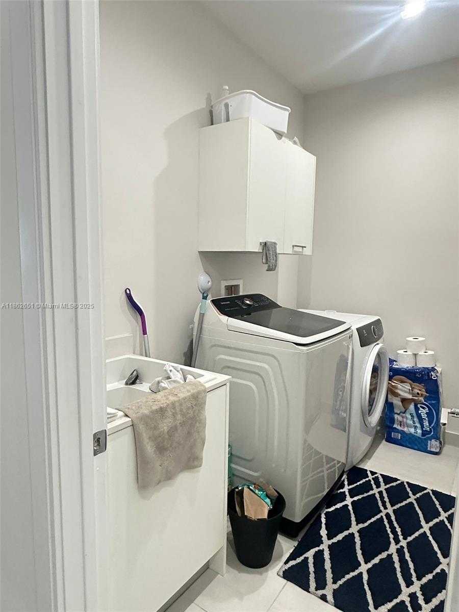 Small Image of 8443 NORTH WEST 47TH ST #8443, Doral Number 28