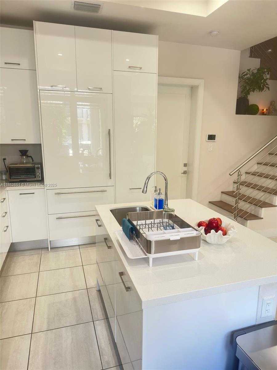Small Image of 8443 NORTH WEST 47TH ST #8443, Doral Number 9