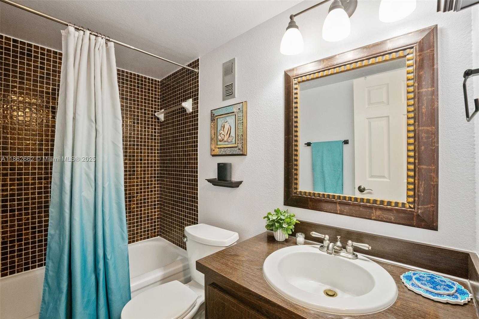 Small Image of 2771 TAFT ST #303, Hollywood Number 16