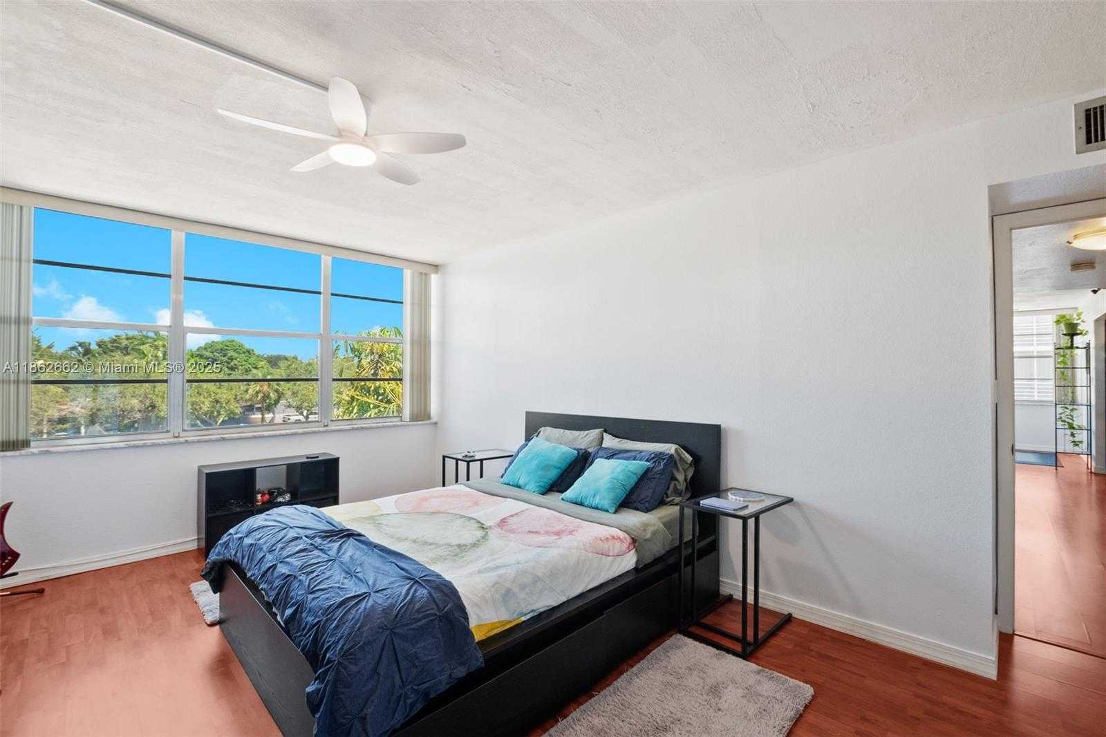 Small Image of 2771 TAFT ST #303, Hollywood Number 18