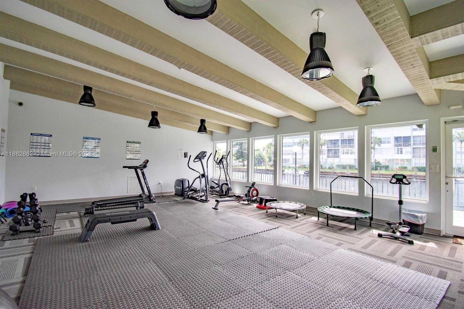 Small Image of 2771 TAFT ST #303, Hollywood Number 36