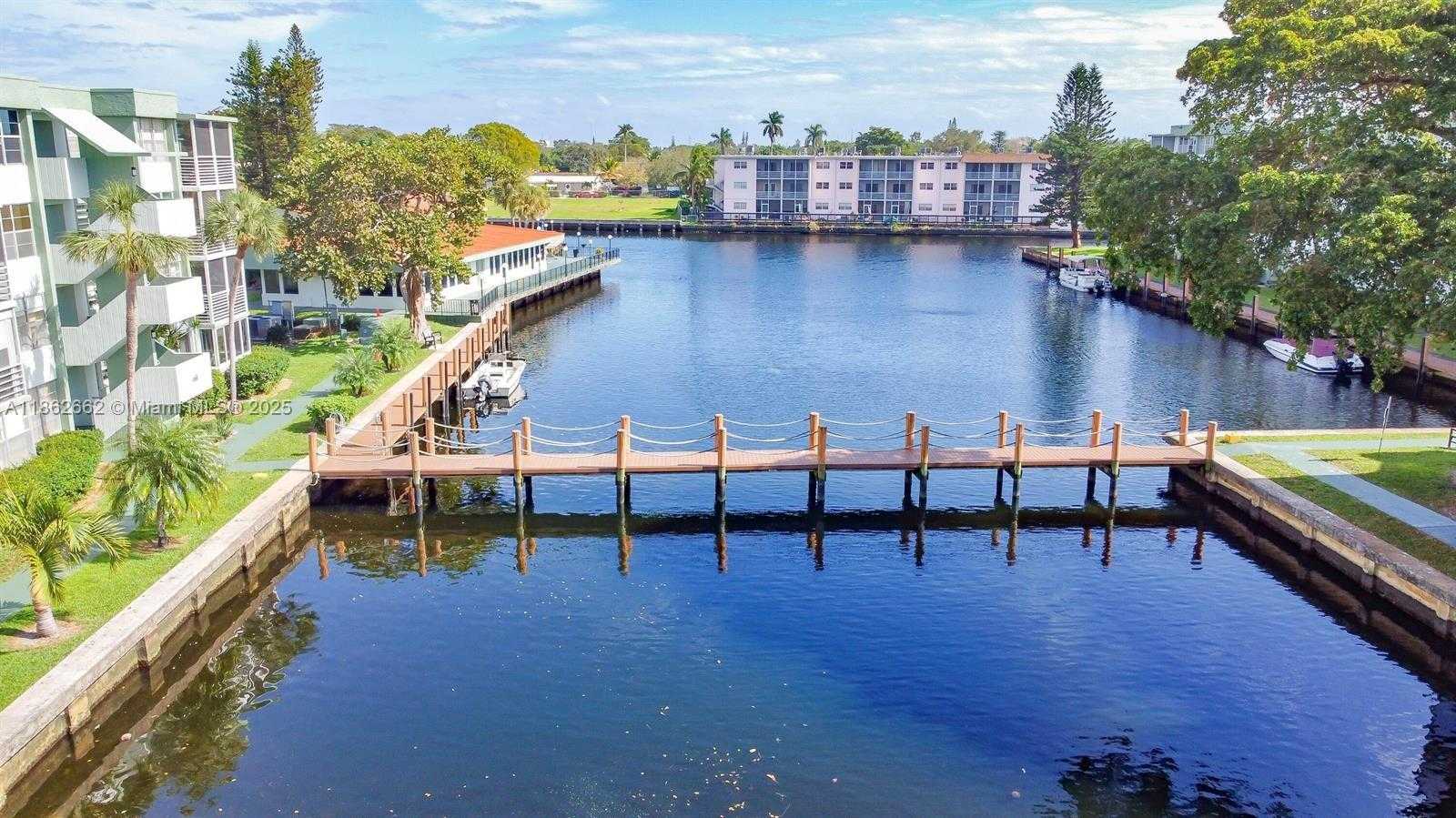 Small Image of 2771 TAFT ST #303, Hollywood Number 43