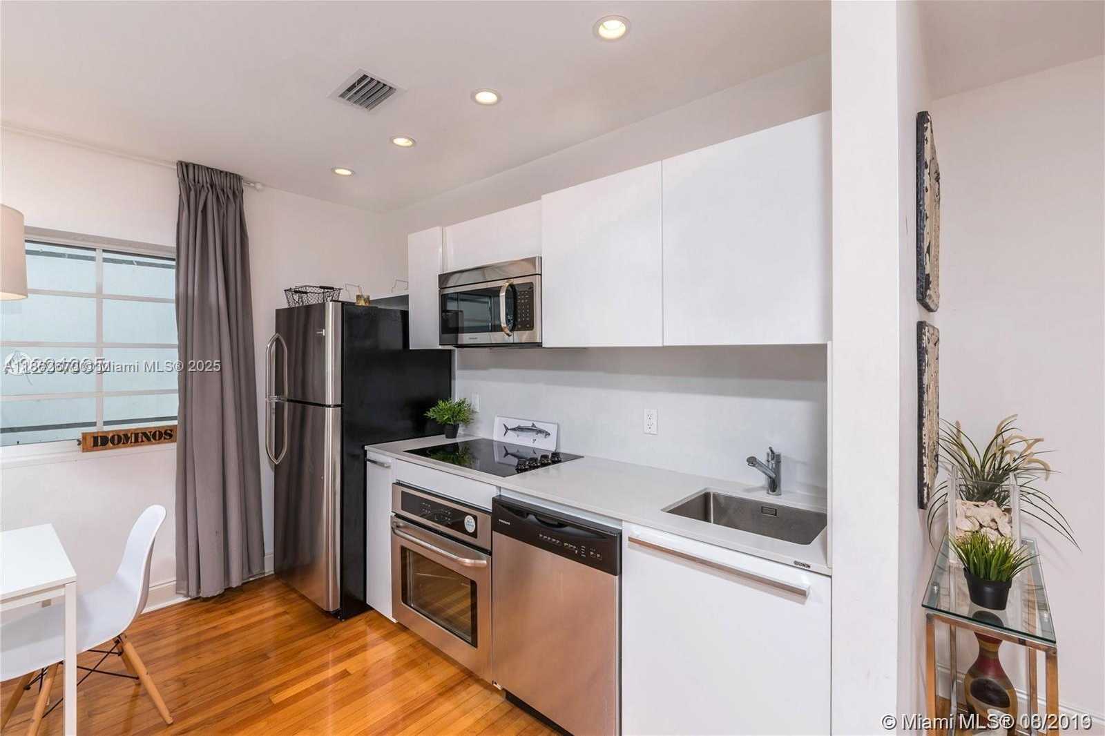 Small Image of 1410 EUCLID AVE #5, Miami Beach Number 3