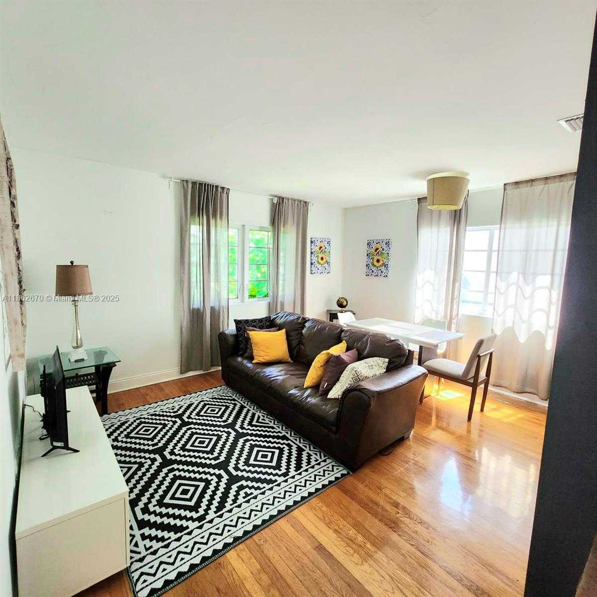 Small Image of 1410 EUCLID AVE #5, Miami Beach Number 5