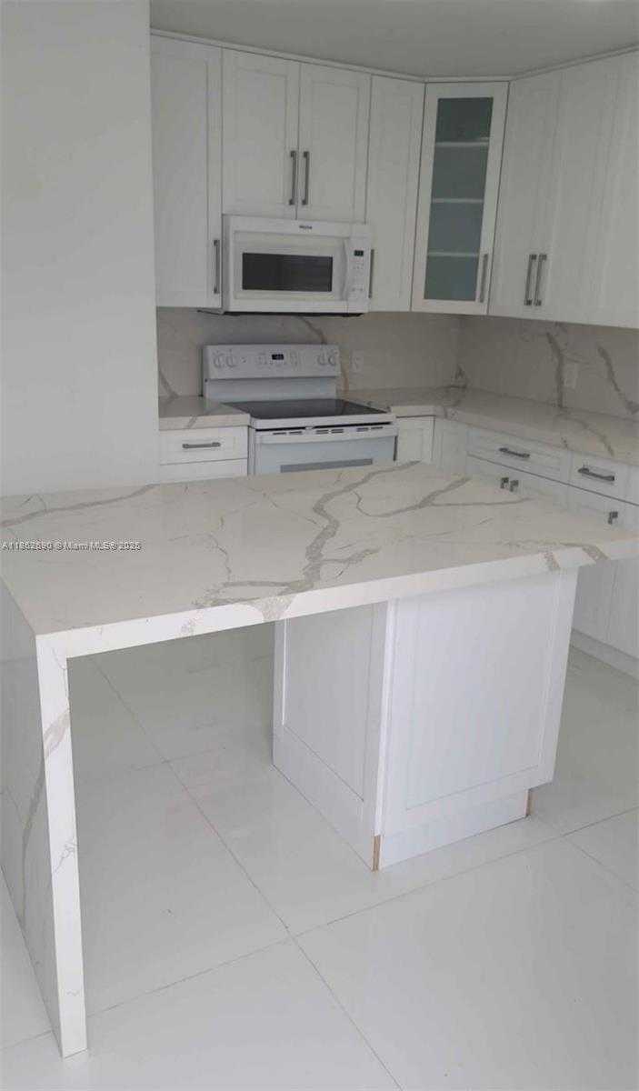 Small Image of 18490 SOUTH WEST 295TH TER, Homestead Number 3