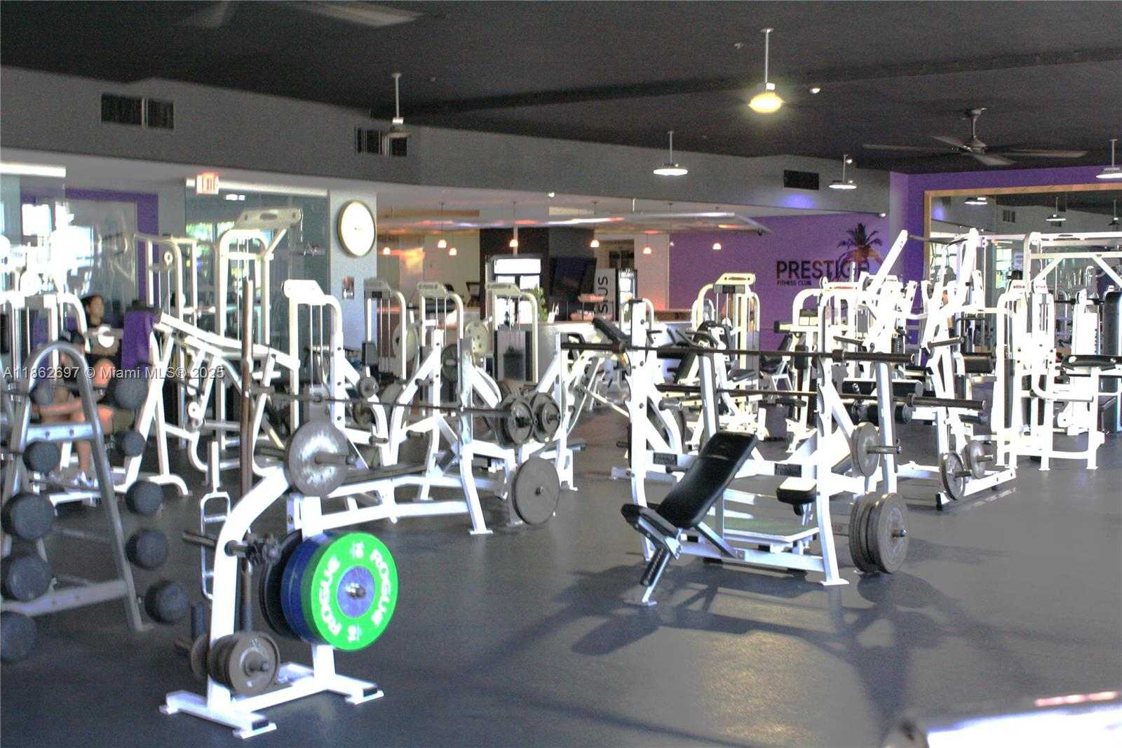 Small Image of 1035 WEST AVE #302, Miami Beach Number 22