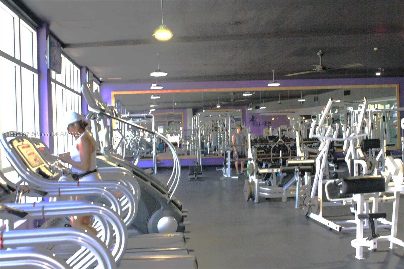 Small Image of 1035 WEST AVE #302, Miami Beach Number 23