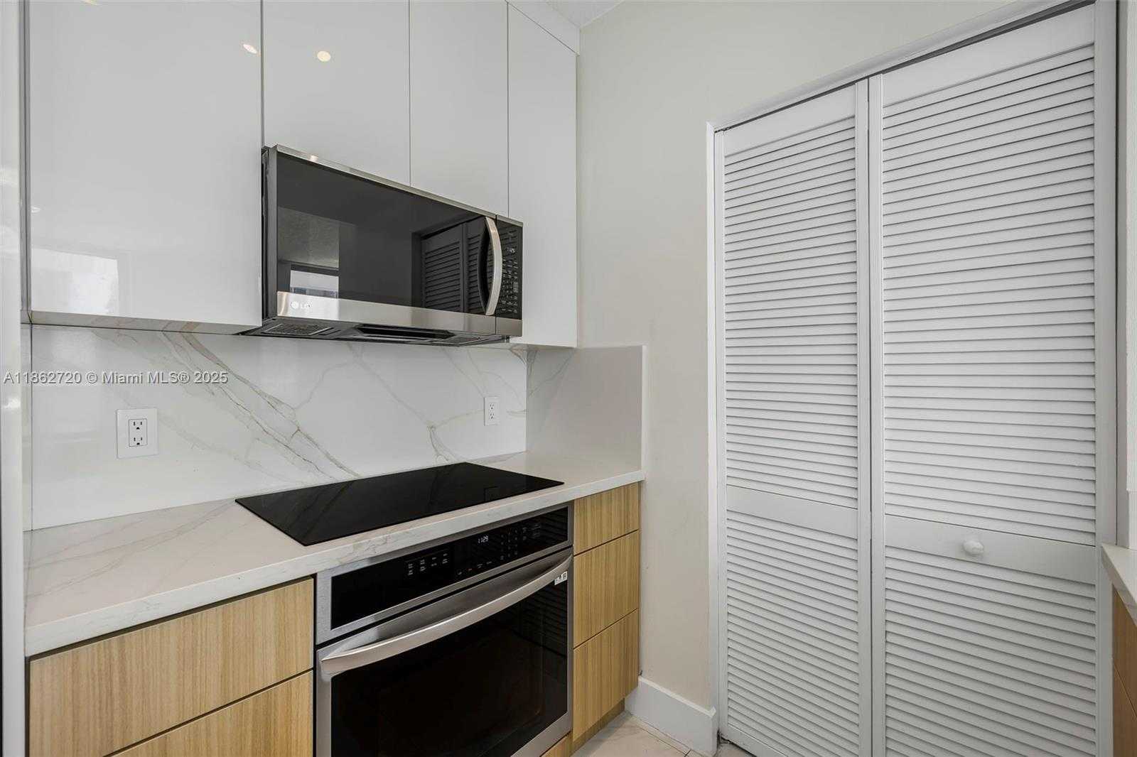 Small Image of 333 NORTH EAST 24TH ST #1509, Miami Number 12