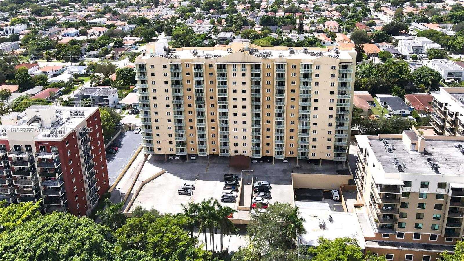 Small Image of 3500 CORAL WAY #702, Miami Number 31