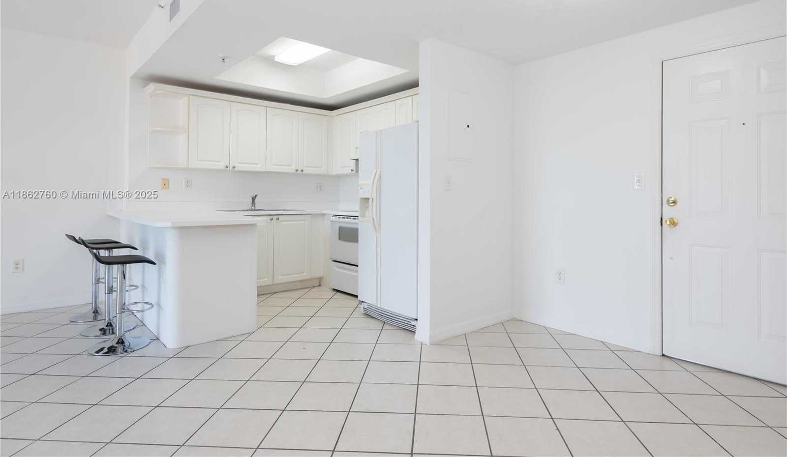 Small Image of 3500 CORAL WAY #702, Miami Number 7
