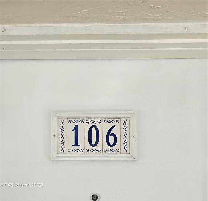 Small Image of 7900 TATUM WATERWAY DR #106, Miami Beach Number 3