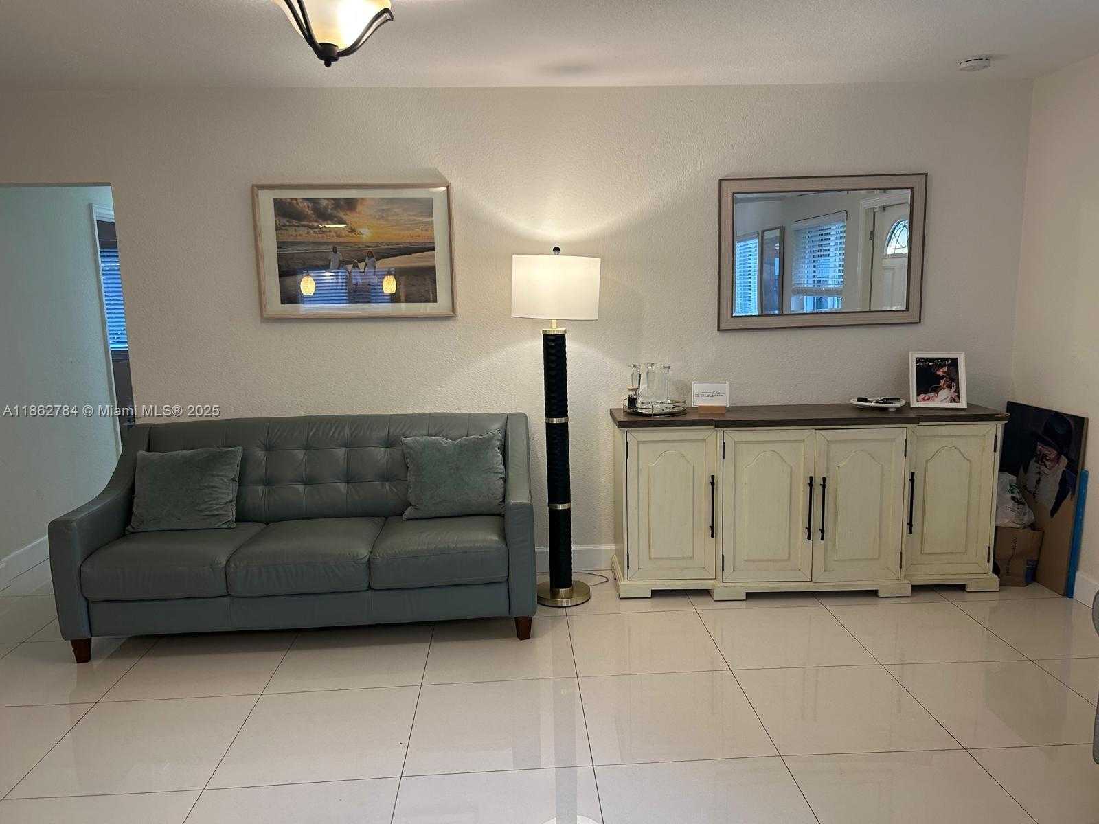 Small Image of 523 SOUTH 16TH AVE, Hollywood Number 19