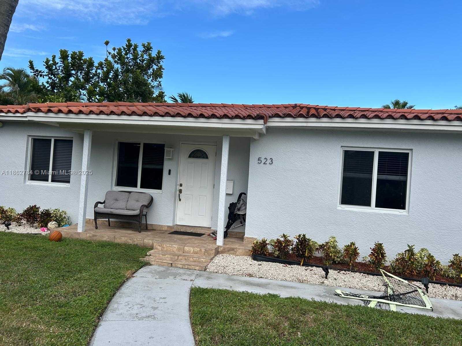 Small Image of 523 SOUTH 16TH AVE, Hollywood Number 4
