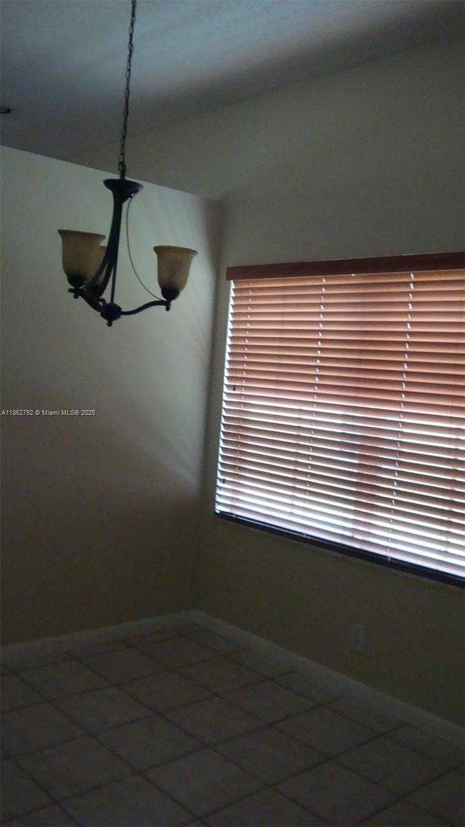 Small Image of 4302 FOXTAIL LN #4302, Weston Number 11