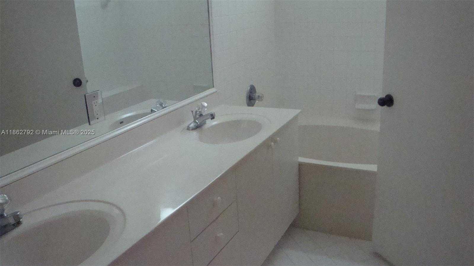 Small Image of 4302 FOXTAIL LN #4302, Weston Number 8