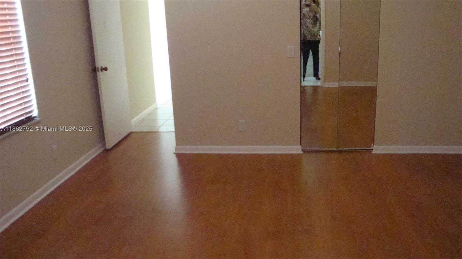 Small Image of 4302 FOXTAIL LN #4302, Weston Number 9