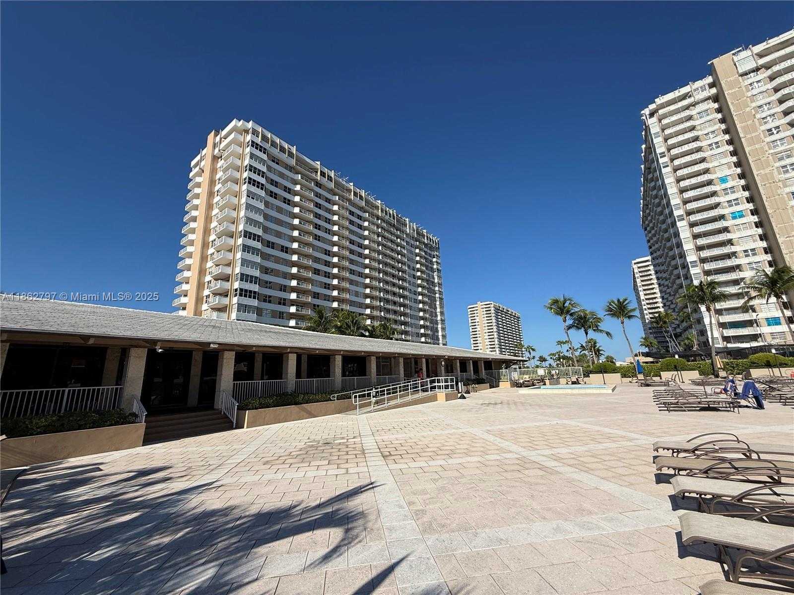 Small Image of 1965 SOUTH OCEAN DR #LD, Hallandale Beach Number 17
