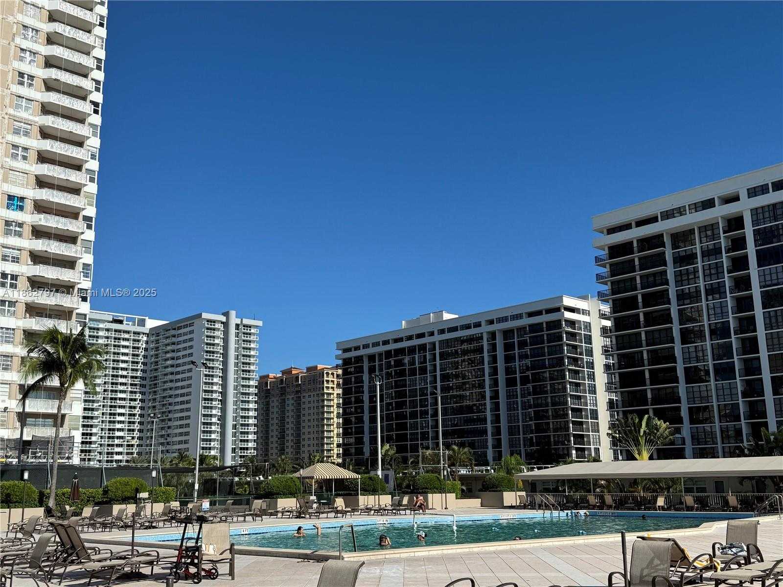 Small Image of 1965 SOUTH OCEAN DR #LD, Hallandale Beach Number 21