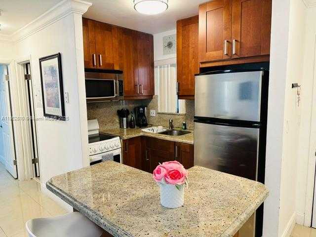 Small Image of 251 172ND ST #302, Sunny Isles Beach Number 2