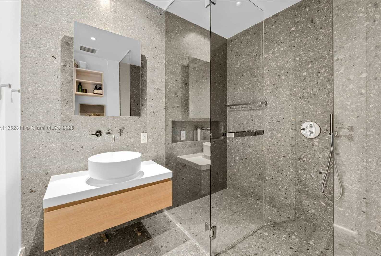 Small Image of 8701 COLLINS AVE #606, Miami Beach Number 11